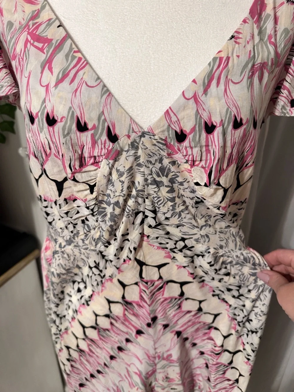 Free People Floral Pink Cream Black V-Neck Flutter Sleeve Dress Size 10 - Picture 4 of 11